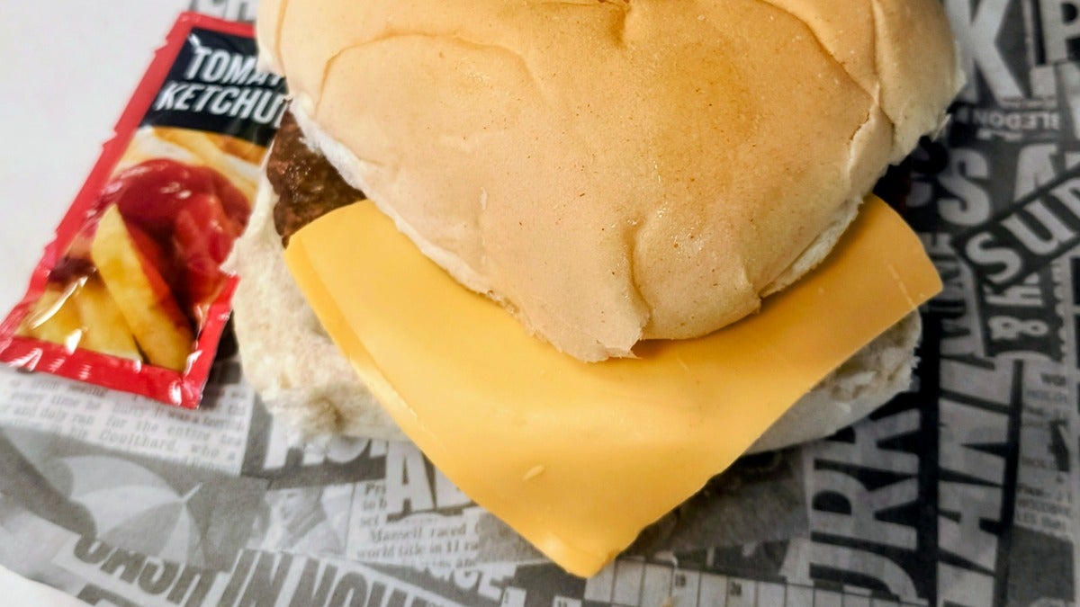 4oz Cheeseburger