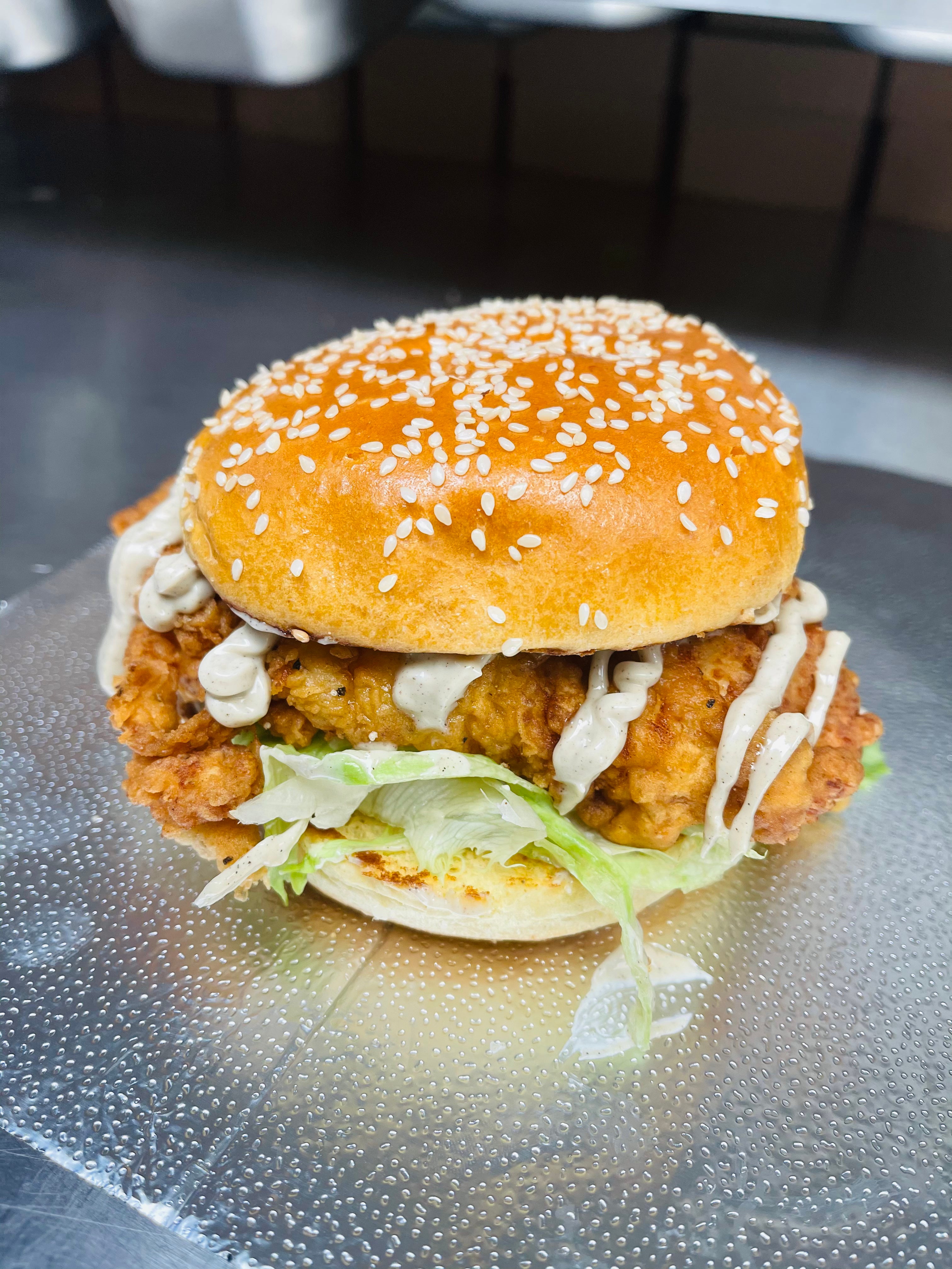 Buttery Chicken Burger �� (not spicy)
