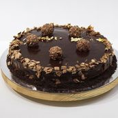 Ferrero Full Mousse Cake