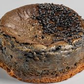 San Sebastian Cheesecake with Sesame Flavor (1pc x 1pkt)