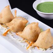 VEGETABLE SAMOSA 