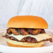 Smokey Mushroum Burger